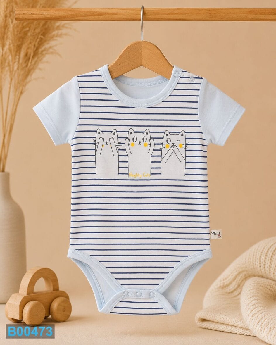 Bebi bodi kratkih rukava sa tri mace – plavi | Bebelino Kids Bebi bodi kratkih rukava sa tri mace – plavi