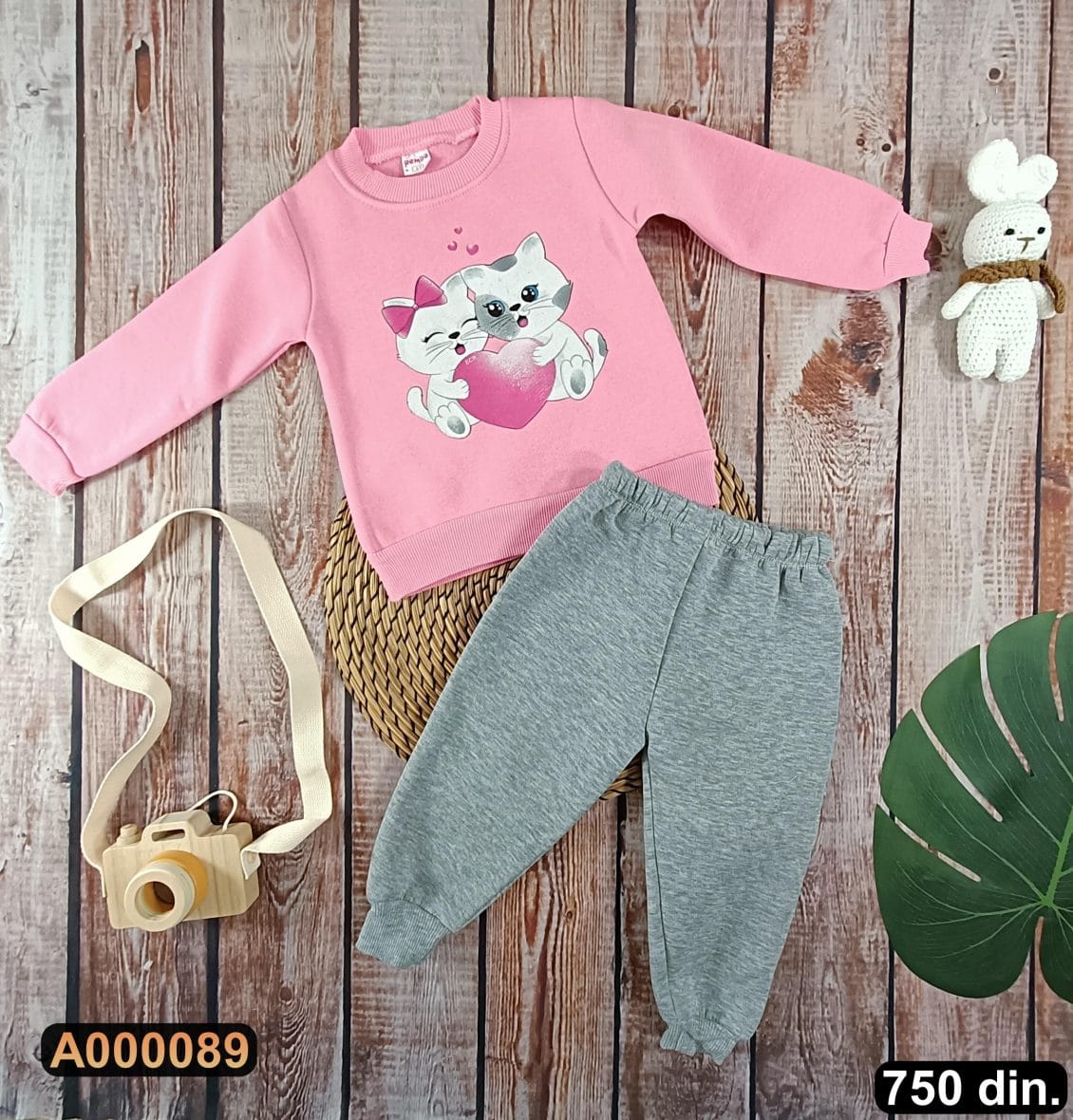 Postavljen komplet iz 2 dela (80-104)