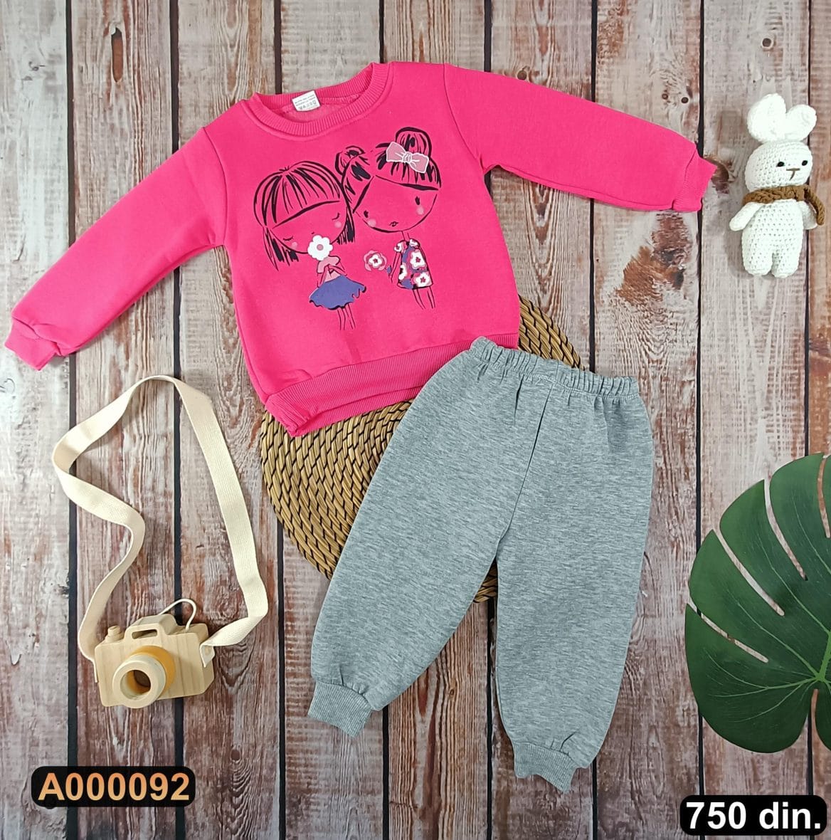 Postavljen komplet iz 2 dela (80-104)