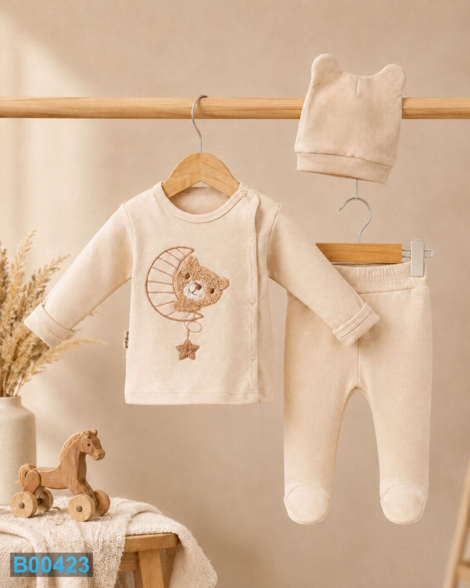 Pamučni trodelni komplet za bebe Meda na mesecu
